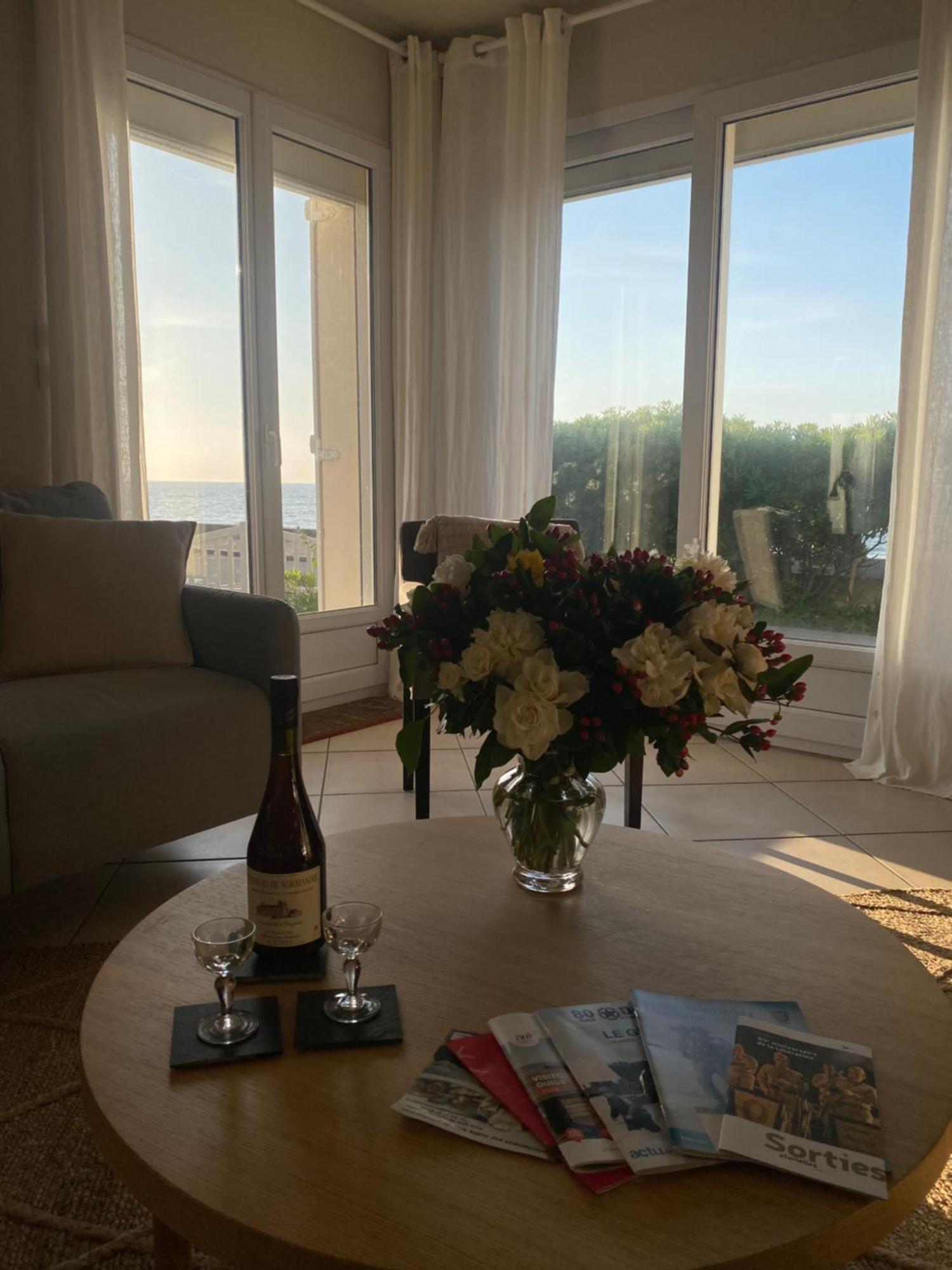 Vue Exceptionnelle En Front De Mer, 8 Personnes Ver-sur-Mer Exterior foto