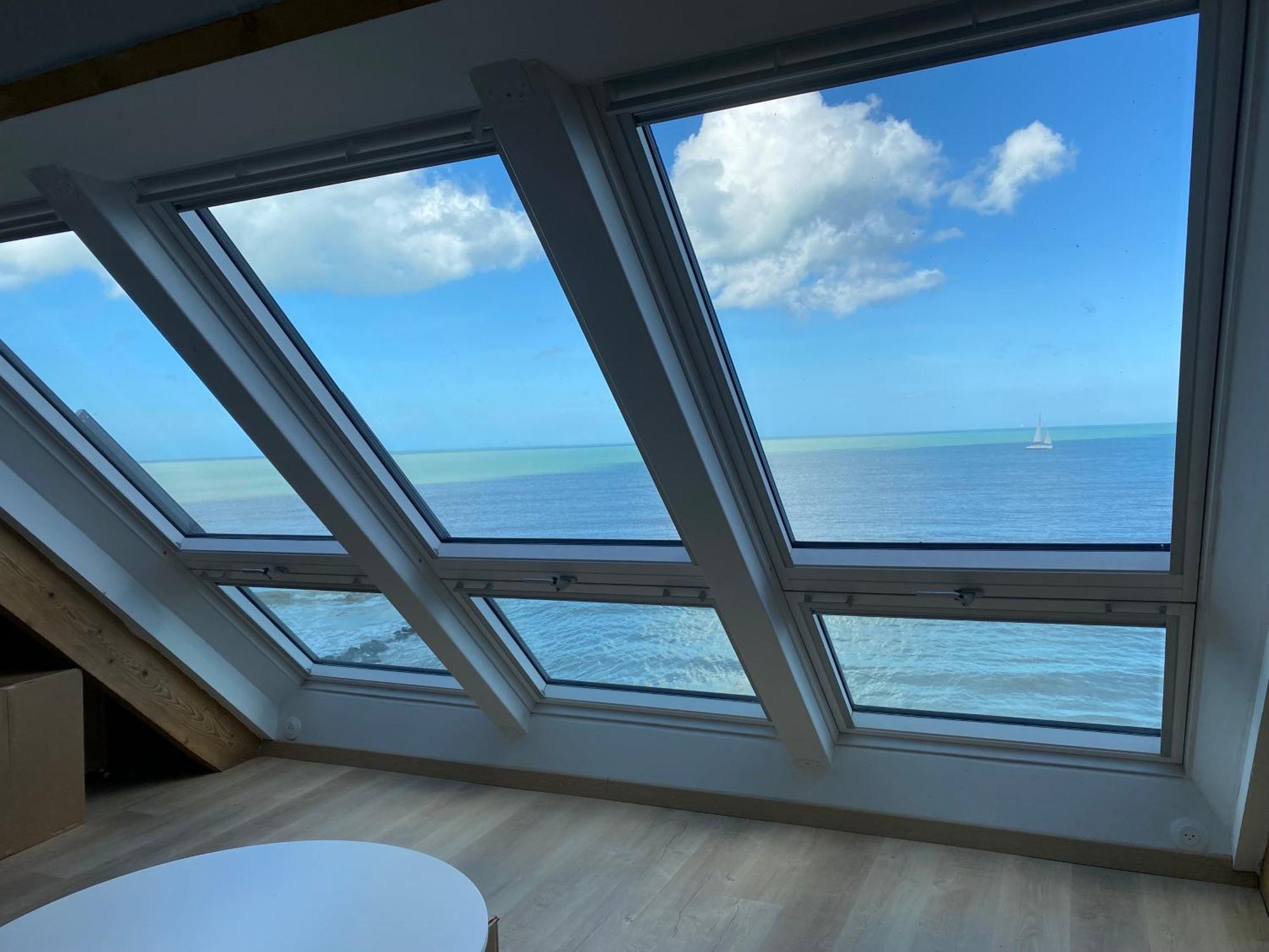 Vue Exceptionnelle En Front De Mer, 8 Personnes Ver-sur-Mer Exterior foto